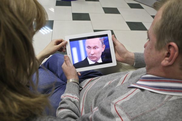 Russians tune in to Conversation with Vladimir Putin - Sputnik International