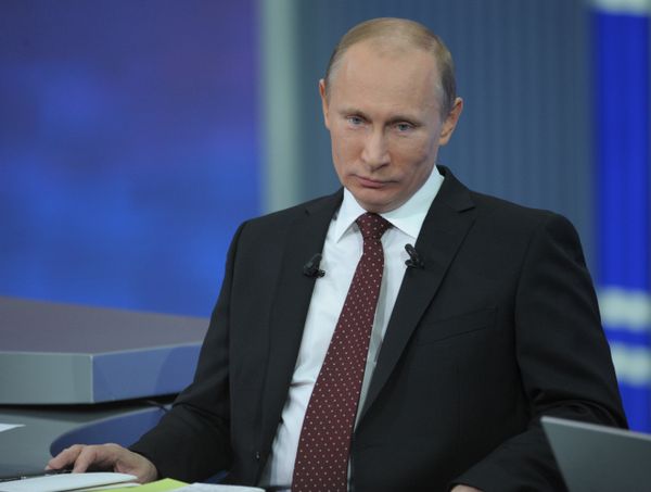 Prime Minister Vladimir Putin said it was important to encourage Russians to adopt children and reduce the need for foreigners in the adoption of the country's children. Prime Minister Vladimir Putin said it was important to encourage Russians to adopt children and reduce the need for foreigners in the adoption of the country's children. - Sputnik International