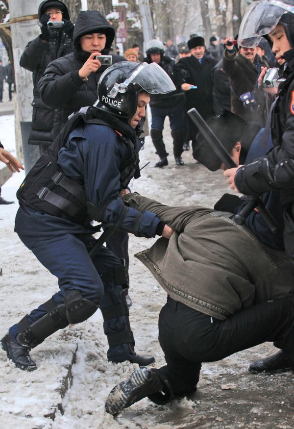 Friday riots in western Kazakhstan - Sputnik International