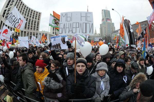 Tens of thousands mass in fresh Russia vote protest - Sputnik International