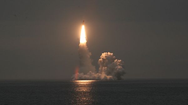 Launch of a Bulava SLBM (Archive) - Sputnik International