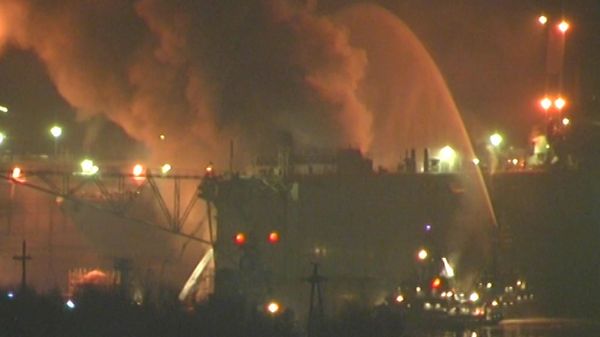 Blaze at Russian nuclear submarine Yekaterinburg; video from the scene - Sputnik International