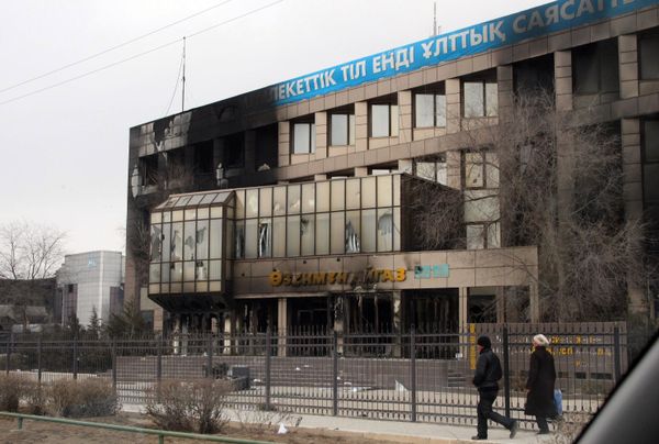 Violent clashes between oil workers y and police broke out in Zhanaozen  in December. - Sputnik International