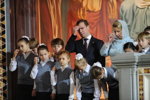Russians celebrate Orthodox Christmas Russians celebrate Orthodox Christmas - Sputnik International
