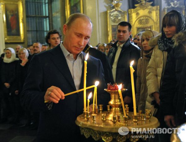 Russians celebrate Orthodox Christmas Russians celebrate Orthodox Christmas - Sputnik International