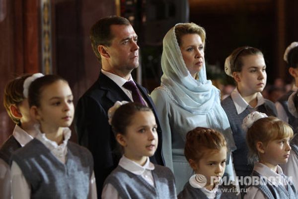 Russians celebrate Orthodox Christmas Russians celebrate Orthodox Christmas - Sputnik International