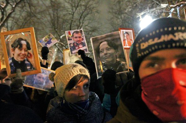 Moscow protesters honor murdered rights lawyer, journalist          - Sputnik International