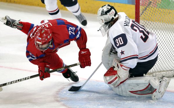 Big Victory Over U.S. Puts Russia in Hockey Final          - Sputnik International