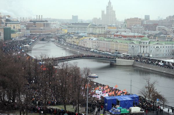 Protests against alleged electoral fraud by United Russia party at Bolotnaya Square - Sputnik International