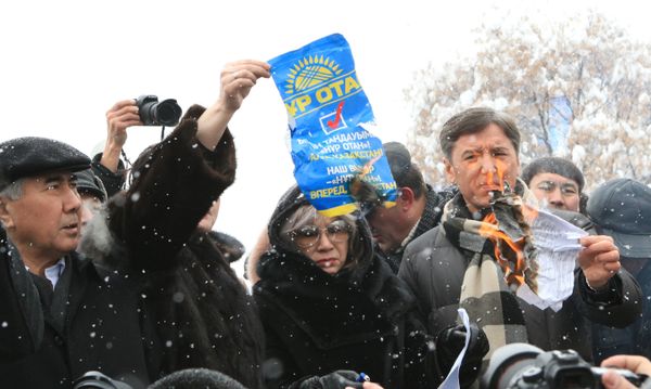 Meeting in Alma-Ata. Archive - Sputnik International
