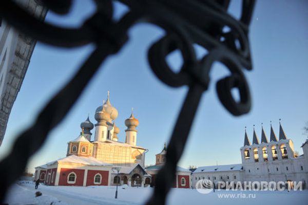 Тихвинский Богородице-Успенский мужской монастырь Тихвинский Богородице-Успенский мужской монастырь - Sputnik International
