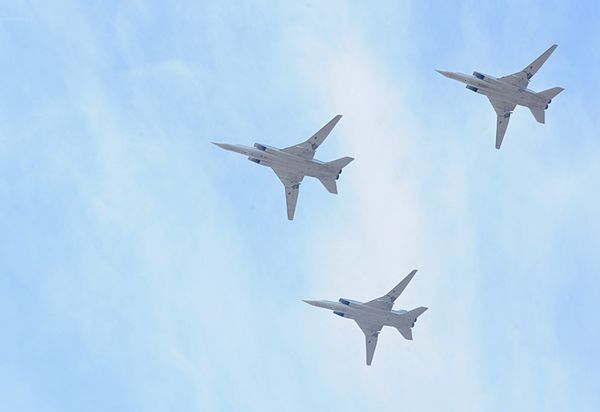 Russia also flies the intermediate-range Tu-22M (photo) - Sputnik International