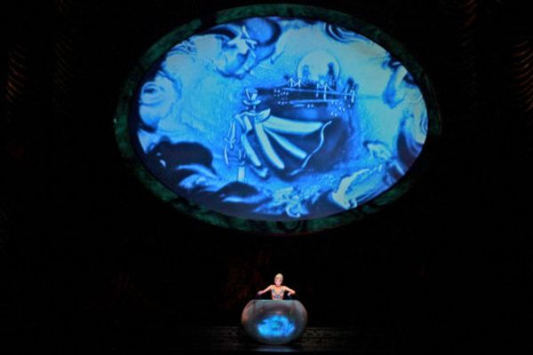 Mandragora, white clowns and the Wheel of Death at Cirque du Soleil’s Zarkana show in the Kremlin - Sputnik International