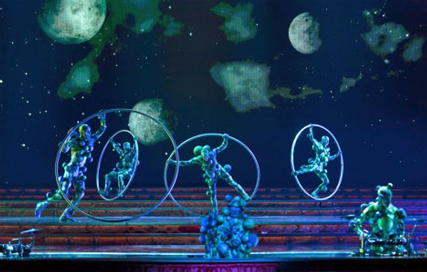 Mandragora, white clowns and the Wheel of Death at Cirque du Soleil’s Zarkana show in the Kremlin - Sputnik International