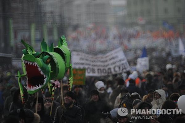 Unusual Costumes at Anti-Putin March in Moscow - Sputnik International
