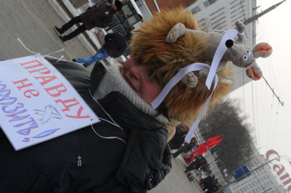 Unusual Costumes at Anti-Putin March in Moscow - Sputnik International
