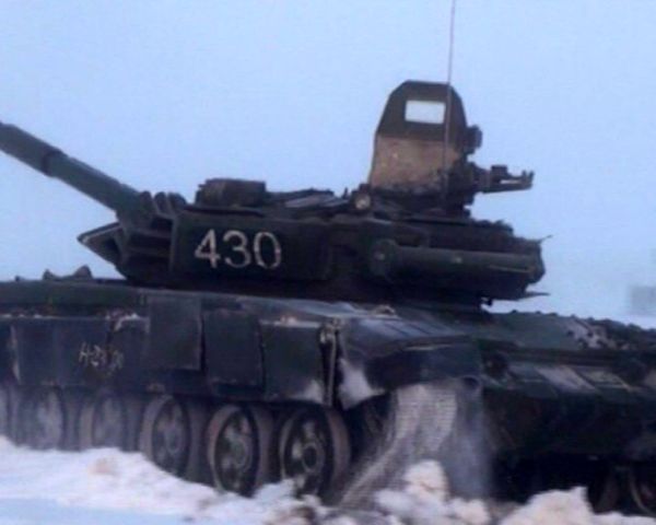 Tank crews train under near-zero visibility conditions  - Sputnik International