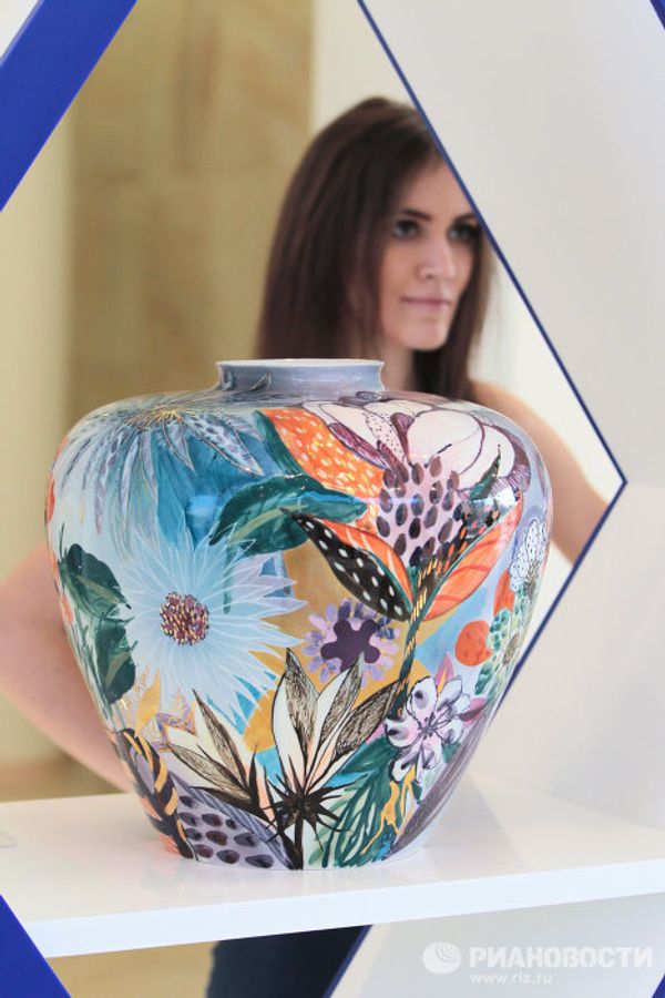 Opening of Imperial Porcelain Factory Store Opening of Imperial Porcelain Factory Store - Sputnik International