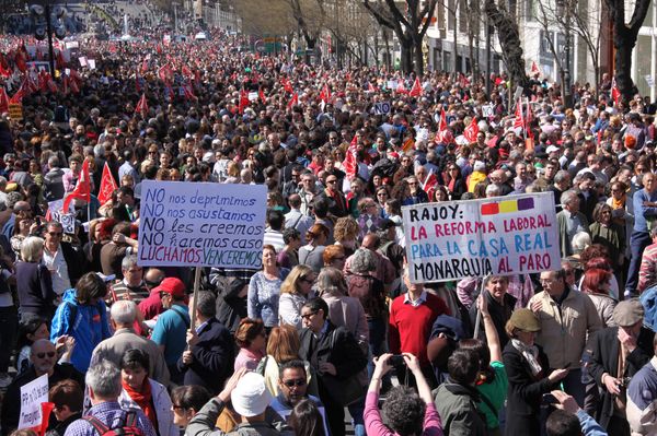 Hundreds of Thousands Protest Labor Reform in Spain          - Sputnik International