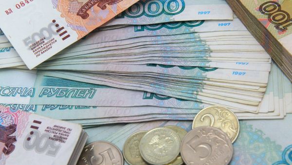 Russia is planning to revise down the yearly average exchange rate of the ruble for 2015, the Russian Economic Development Minister said Sunday. Russia is planning to revise down the yearly average exchange rate of the ruble for 2015, the Russian Economic Development Minister said Sunday. - Sputnik International