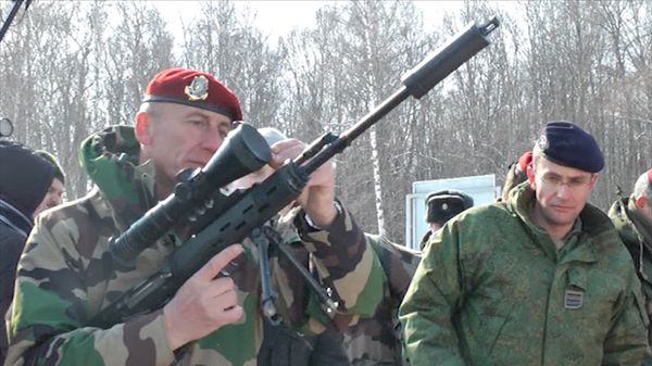 French Airborne Troops Try out Russian Weapons Outside Tula - Sputnik International