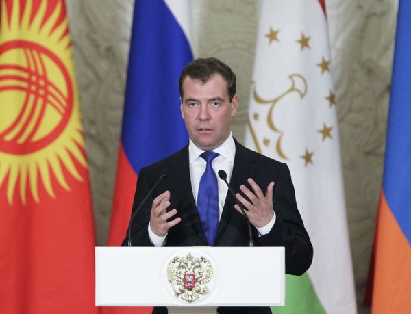 Dmitry Medvedev - Sputnik International