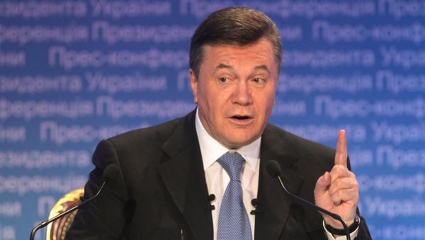 Oleh Lyashko, the infamous leader of Ukraine’s Radical Party, expressed his bewilderment after Ukrainian President Petro Poroshenko asked the country’s constitutional court to recognize the ousting of former President Viktor Yanukovych as illegitimate, TV Channel Zvezda reported. Oleh Lyashko, the infamous leader of Ukraine’s Radical Party, expressed his bewilderment after Ukrainian President Petro Poroshenko asked the country’s constitutional court to recognize the ousting of former President Viktor Yanukovych as illegitimate, TV Channel Zvezda reported. - Sputnik International