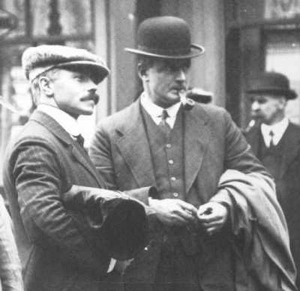 Titanic officers, Herbert Pitman and Charles Lightoller - Sputnik International