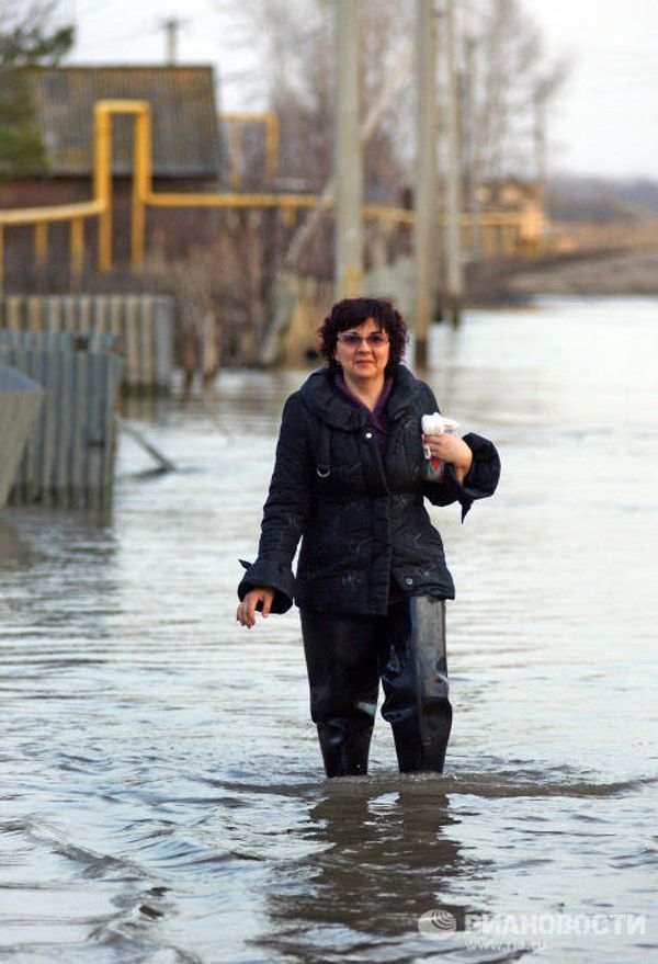 Nearly One Thousand Houses Flooded in Russia - Sputnik International