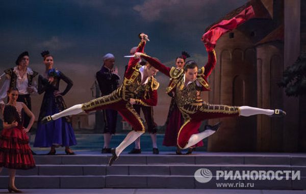 Spanish Passion and Former Bolshoi Soloists Perform Don Quixote at Mikhailovsky Theatre Spanish Passion and Former Bolshoi Soloists Perform Don Quixote at Mikhailovsky Theatre - Sputnik International