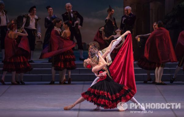 Spanish Passion and Former Bolshoi Soloists Perform Don Quixote at Mikhailovsky Theatre Spanish Passion and Former Bolshoi Soloists Perform Don Quixote at Mikhailovsky Theatre - Sputnik International