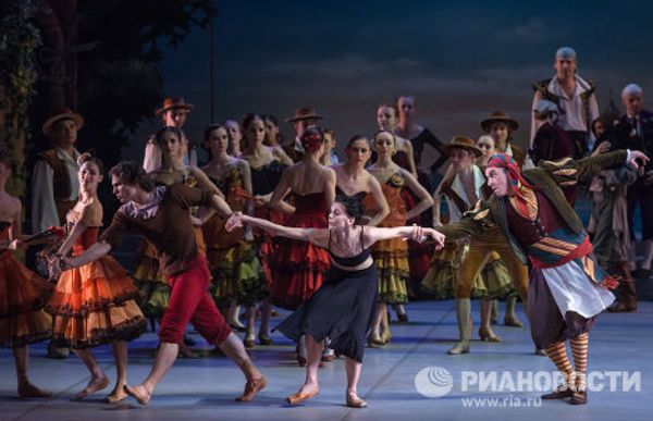 Spanish Passion and Former Bolshoi Soloists Perform Don Quixote at Mikhailovsky Theatre Spanish Passion and Former Bolshoi Soloists Perform Don Quixote at Mikhailovsky Theatre - Sputnik International