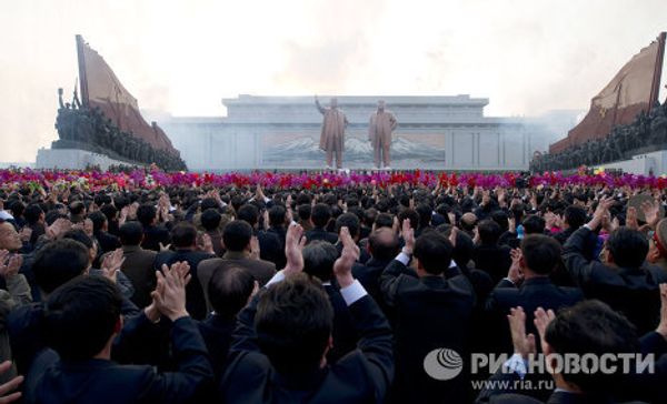 Unveiling of Kim Jong-il Monument in Pyongyang - Sputnik International