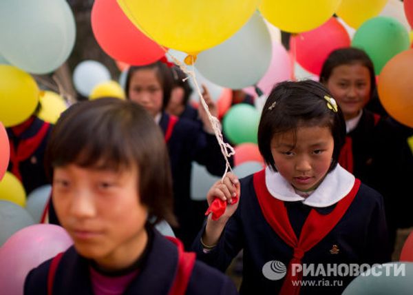 Unveiling of Kim Jong-il Monument in Pyongyang - Sputnik International
