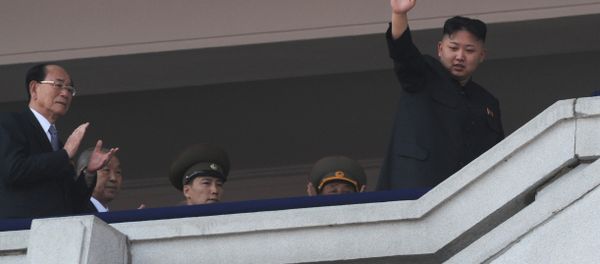 North Korean leader Kim Jong-un has been out of the public eye for over a month, and now rumors are brewing that while Kim is recovering, his younger sister, Kim Yo Jong, might be running the show, CNN reports. - Sputnik International