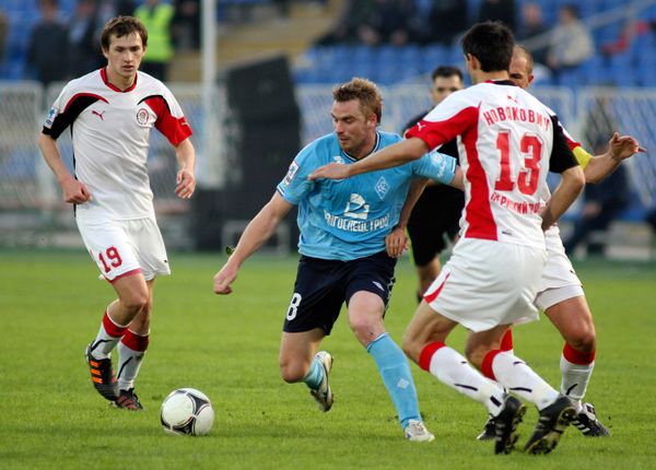 Mitar Novakovic (right) in Krylya Sovetov - Amkar game - Sputnik International