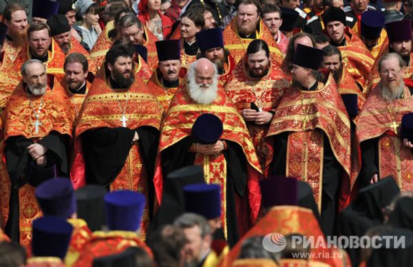 Orthodox Christians Pray for Russia’s Church - Sputnik International