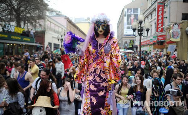 Soap bubble parade on Arbat Street - Sputnik International