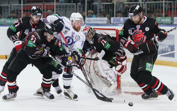 Avangard Omsk and Dynamo Moscow - Sputnik International