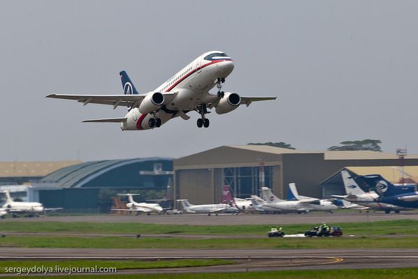 Sukhoi Superjet-100 - Sputnik International