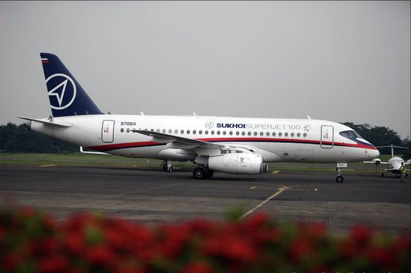 Russian Superjet-100 Aircraft Missing in Indonesia - Sputnik International