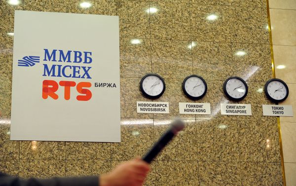 MICEX Plummets to Five-Month Low    - Sputnik International