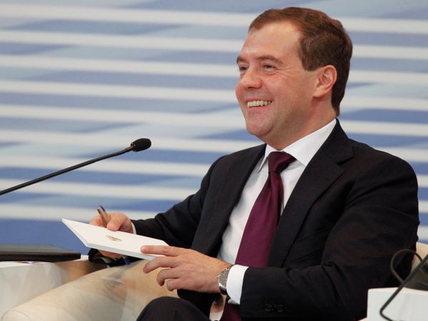 Dmitry Medvedev - Sputnik International