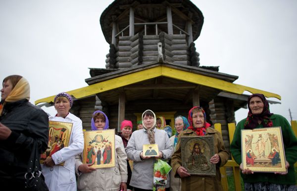 Traveling with RIA-Novosti: Icon-washing in Komi Republic - Sputnik International