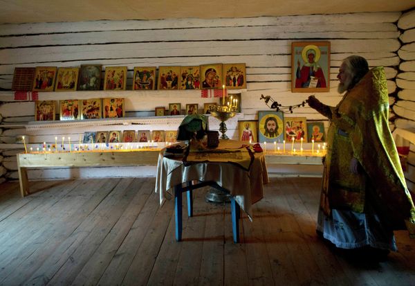 Traveling with RIA-Novosti: Icon-washing in Komi Republic - Sputnik International