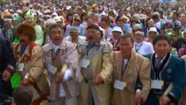 Over 15,000 Yakut Osuokhai Dancers Set Guiness World Record - Sputnik International