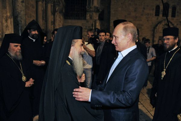 Vladimir Putin Visits Church of the Holy Sepulcher Vladimir Putin Visits Church of the Holy Sepulcher - Sputnik International