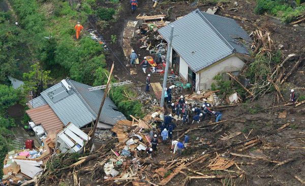 The heaviest rainfall on record caused flooding and mudslides that have already claimed 22 lives - Sputnik International