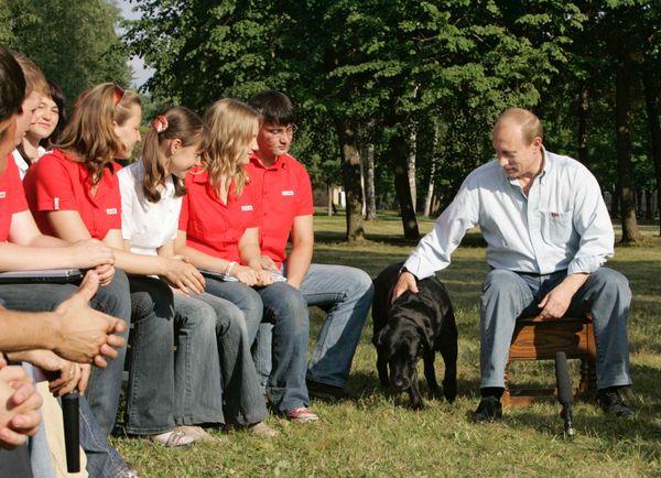Vladimir Putin’s Four-legged Gifts  - Sputnik International