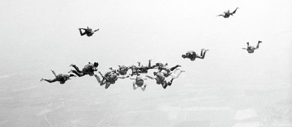 Skydivers: Born to Fly Skydivers: Born to Fly - Sputnik International